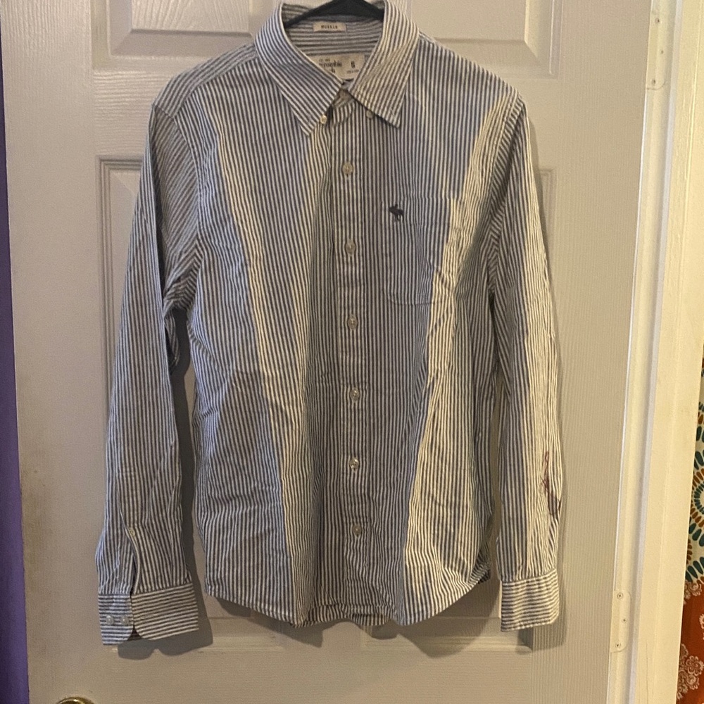 Vintage Abercrombie & Fitch Men's Blue Striped Button Down Shirt